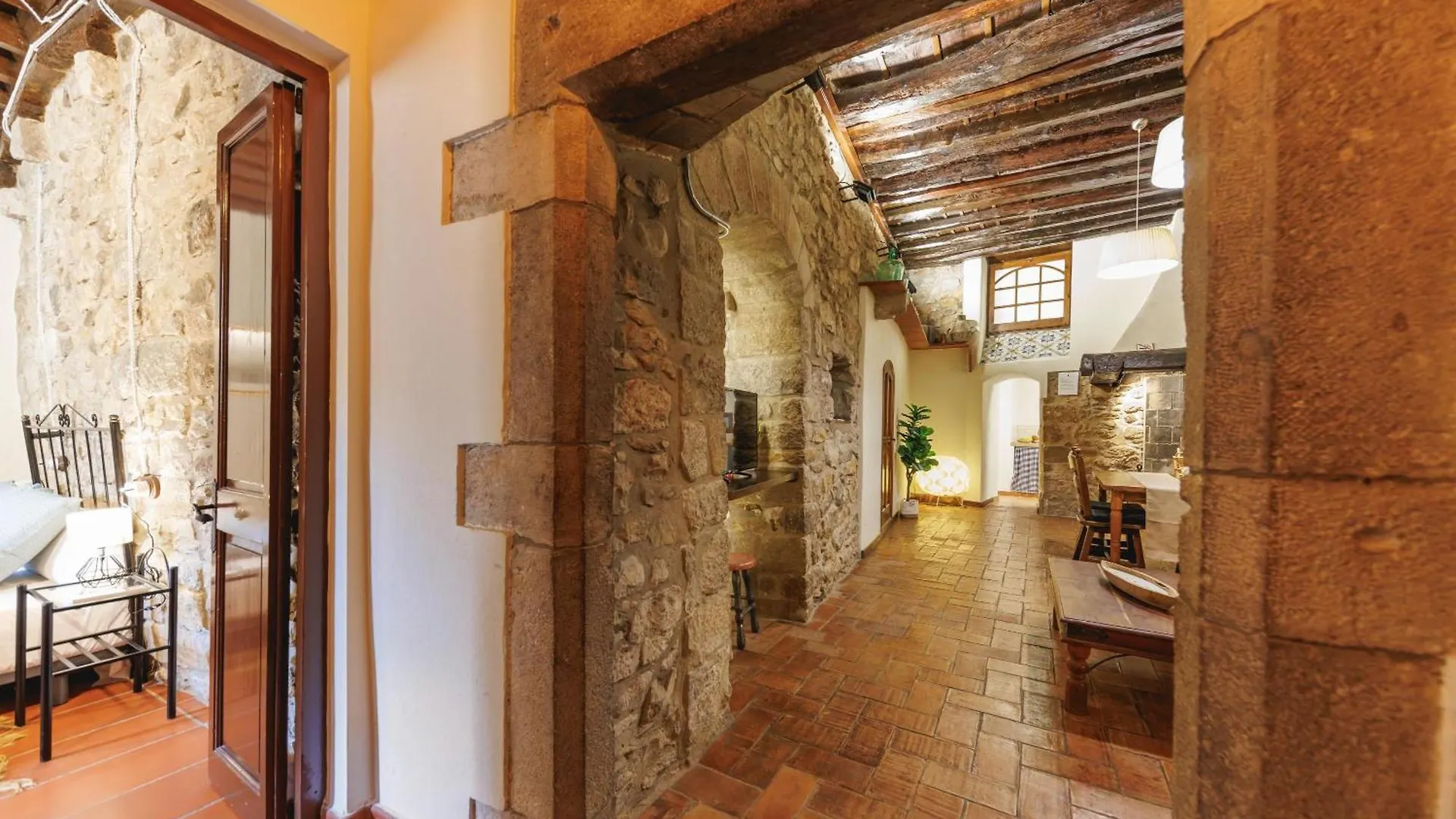 Bravissimo Girona 1593, Medieval Charm Spain